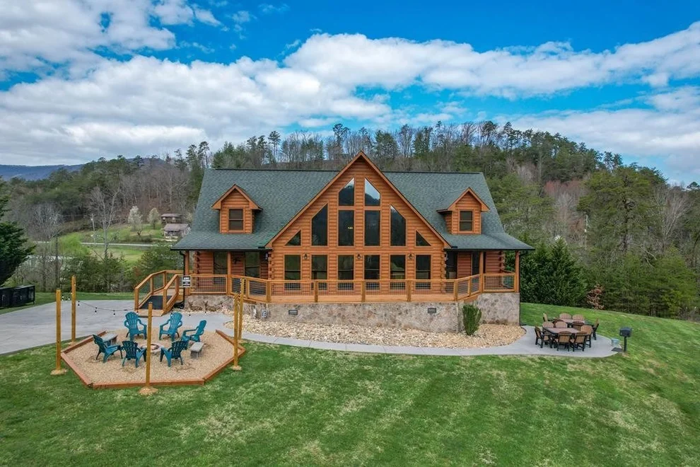 Unit for sale at 2715 Dayne Drive, Sevierville, TN 37876
