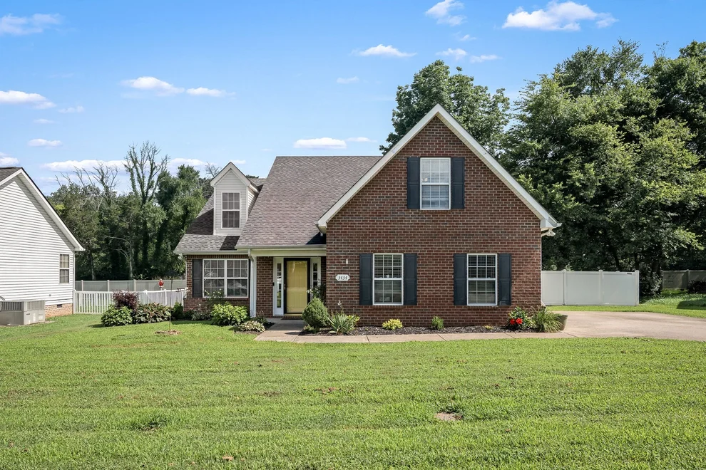 Unit for sale at 3434 Leslie Ln, Murfreesboro, TN 37128