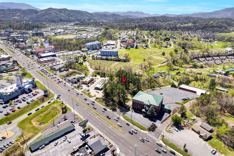 Unit for sale at 74 Parkway, Pigeon Forge, TN 37863