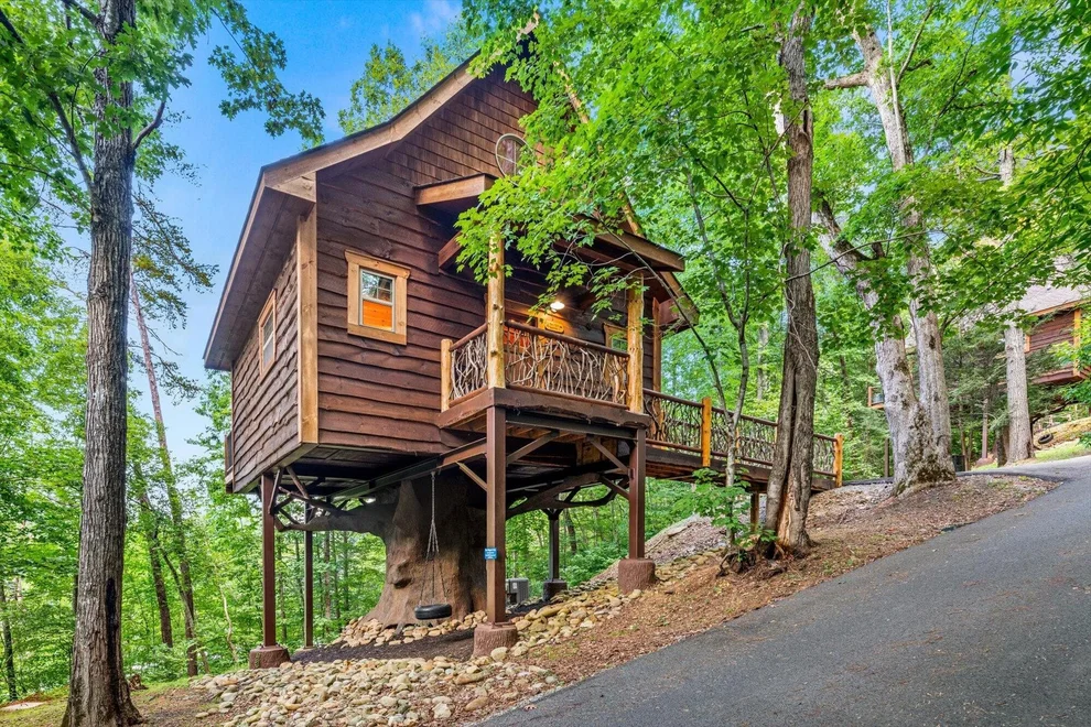 Unit for sale at 1930 Kinfolks Ridge Way, Sevierville, TN 37876