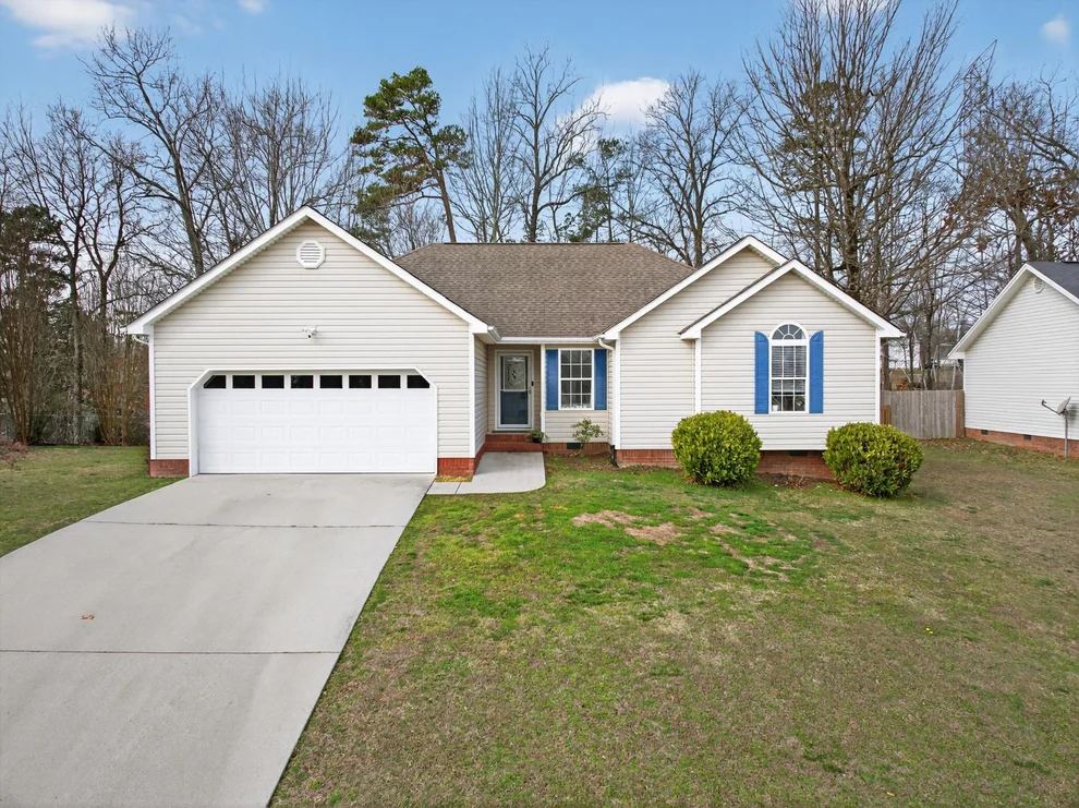Unit for sale at 6061 Veronica Drive, Ooltewah, TN 37363