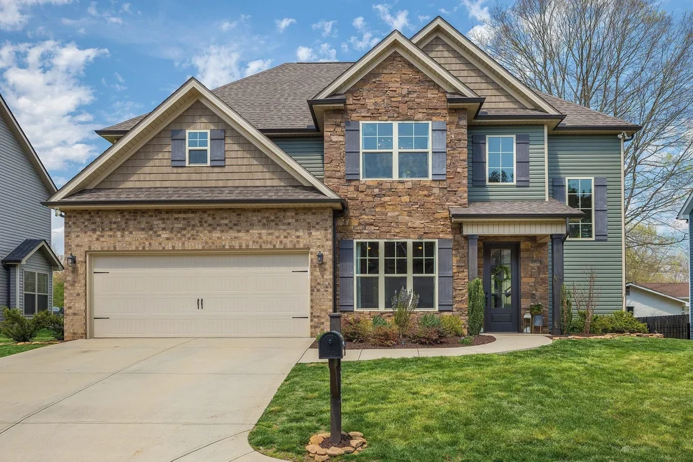 Unit for sale at 8919 Highbury Way, Knoxville, TN 37922