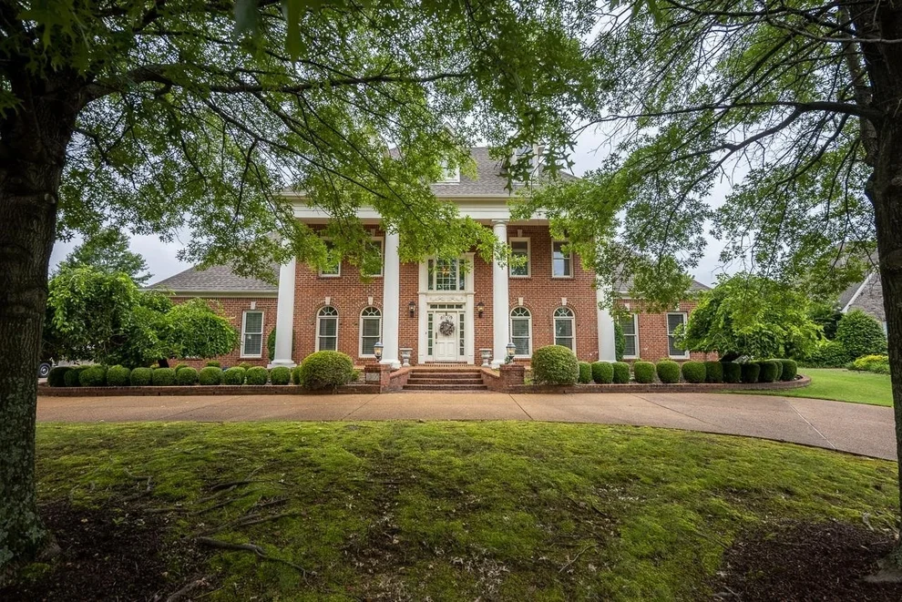 Unit for sale at 10100 W SHREWSBURY RUN DR, Collierville, TN 38017