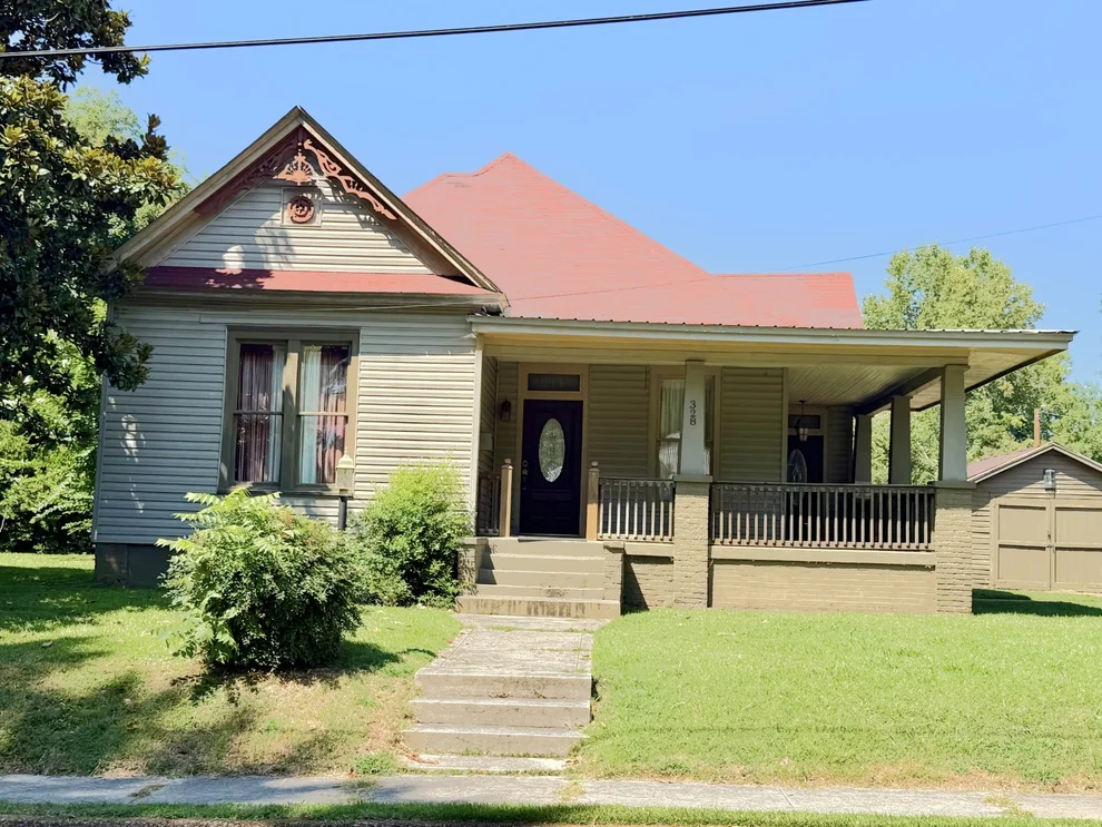 Unit for sale at 328 Head St, Paris, TN 38242