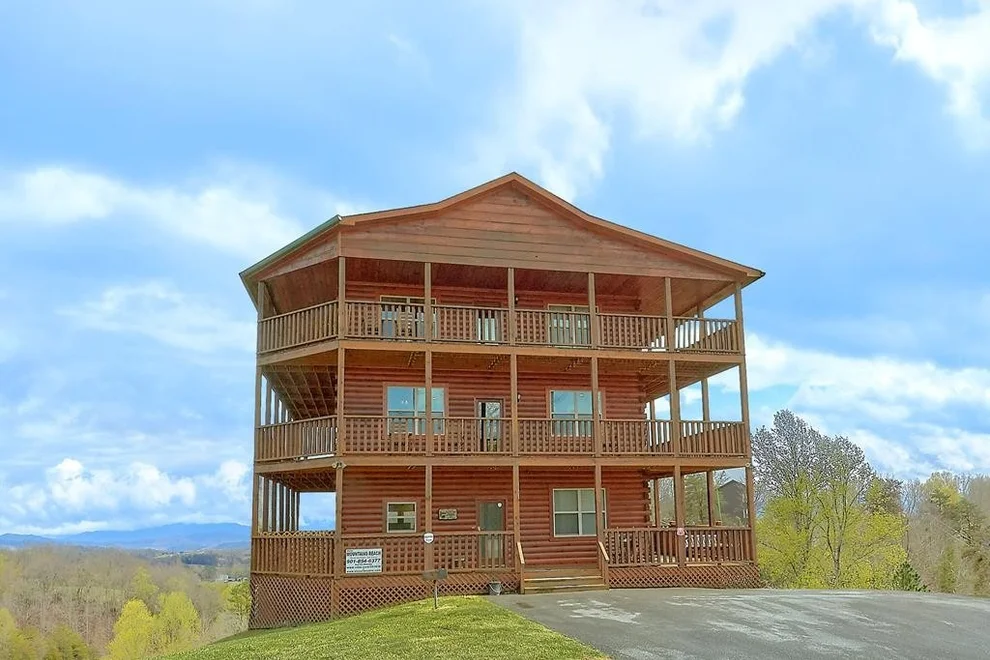 Unit for sale at 1911 Oakmont Drive, Sevierville, TN 37876