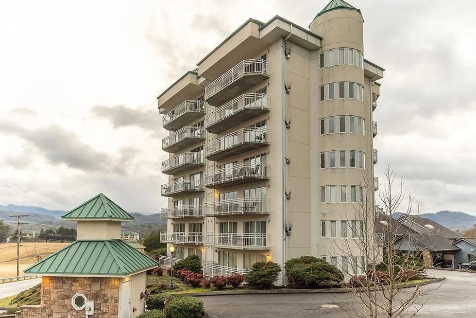 Unit for sale at 503 Dollywood Lane, Pigeon Forge, TN 37863