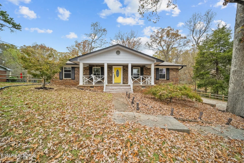 Unit for sale at 7929 Wheatland Drive, Knoxville, TN 37931