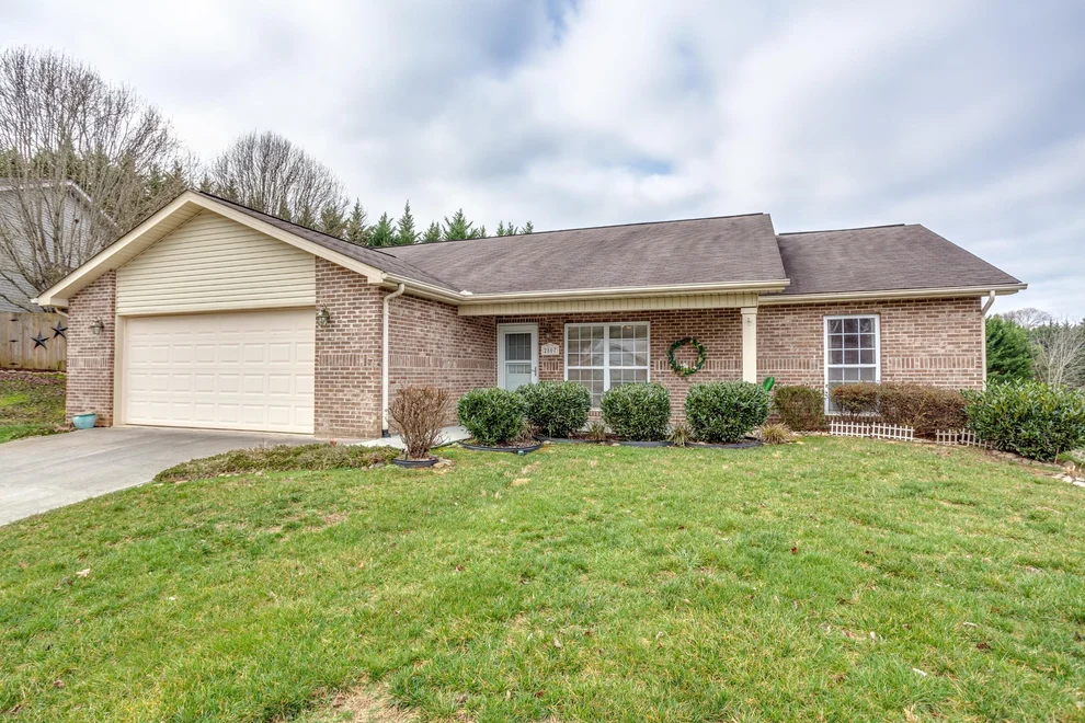 Unit for sale at 2807 June Bug Way, Maryville, TN 37803