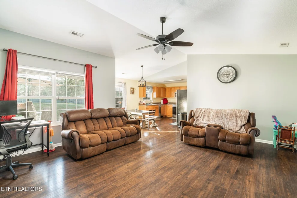 Unit for sale at 5035 Cattail Lane, Corryton, TN 37721