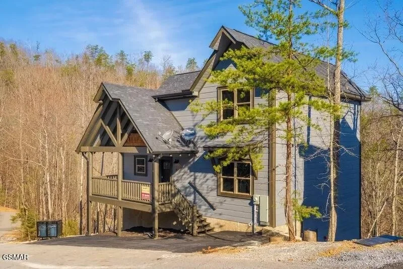 Unit for sale at 923 Pine Valley Way, Pigeon Forge, TN 37862