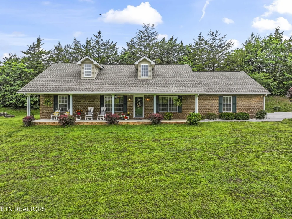 Unit for sale at 639 Gateway Lane, Seymour, TN 37865