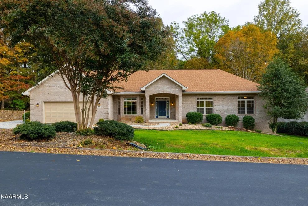 Unit for sale at 333 Kiyuga Way, Loudon, TN 37774