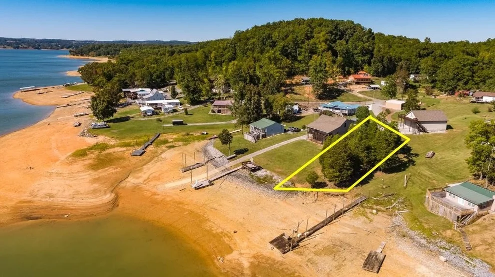 Unit for sale at 212 Caleb Way, Dandridge, TN 37725