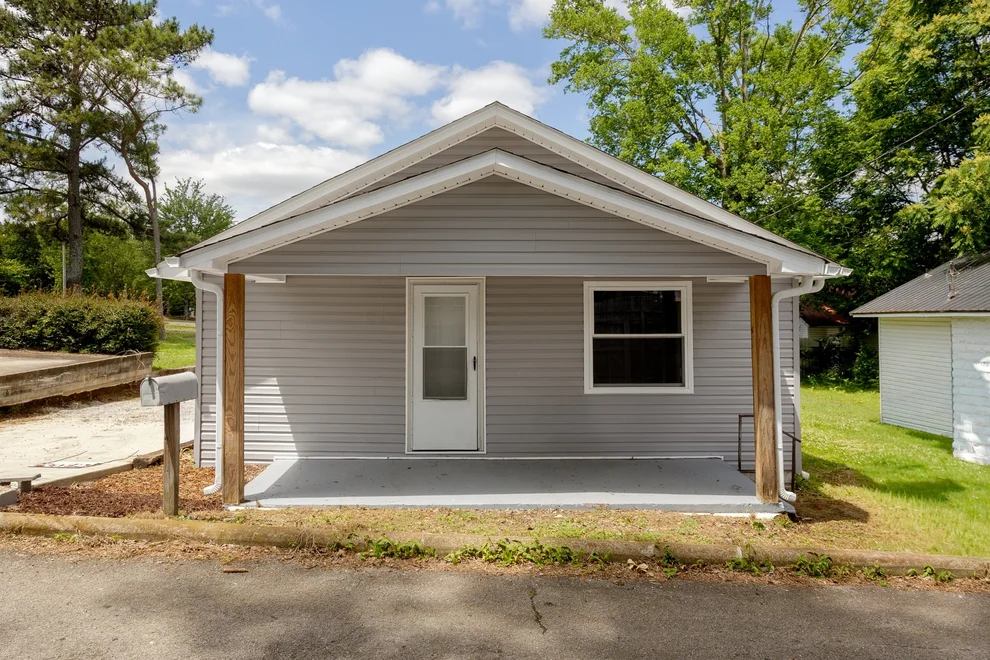 Unit for sale at 1101 Patterson Dr, Florence, AL 35630