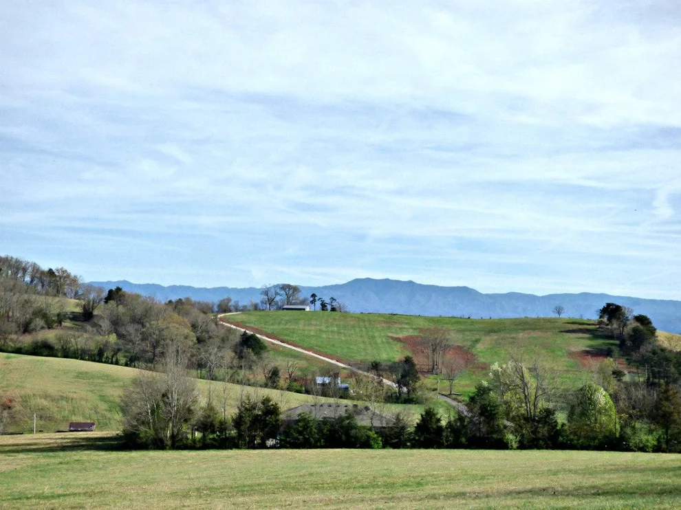 Unit for sale at 34 Sugarwood Drive, Kodak, TN 37764