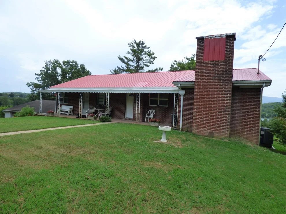 Unit for sale at 2642 Indian Creek Rd, Dandridge, TN 37725