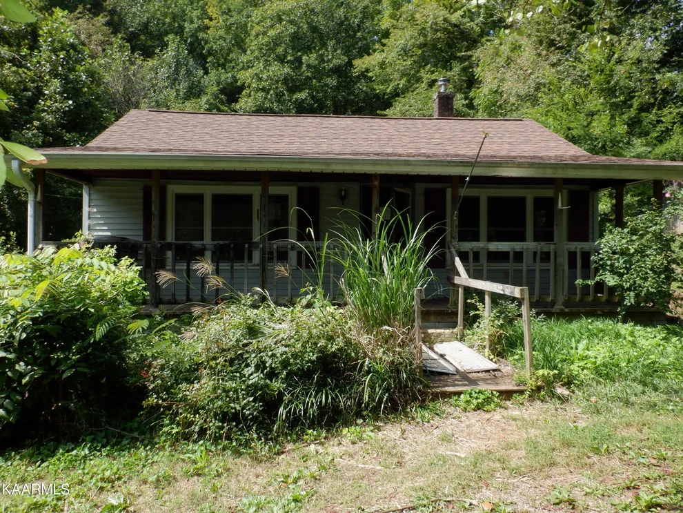 Unit for sale at 6611 Four Mile Rd, Maryville, TN 37803