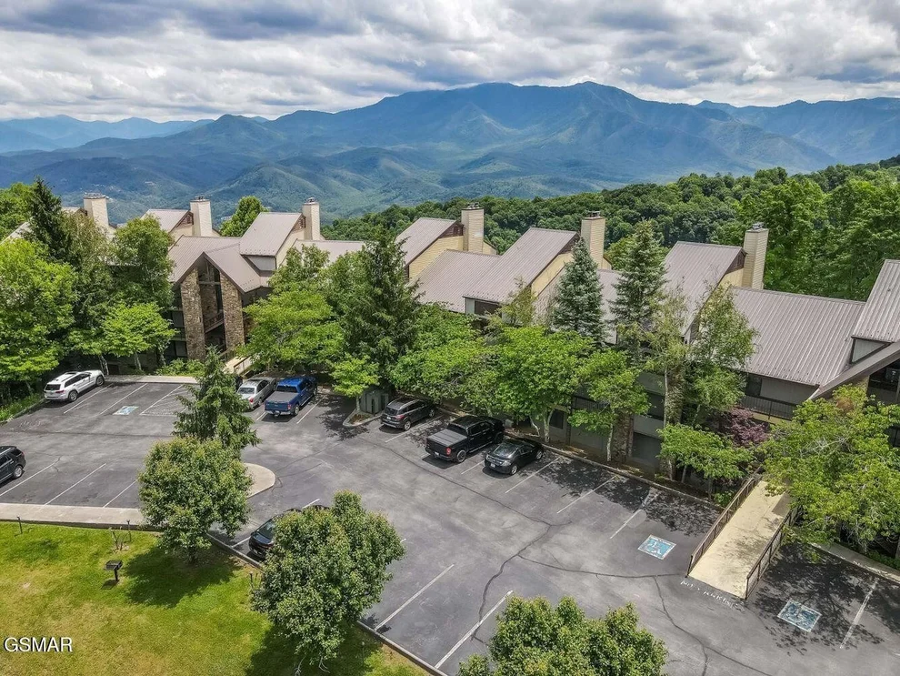 Unit for sale at 1130 Ski View Drive, Gatlinburg, TN 37738