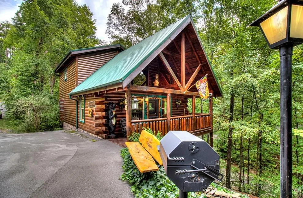 Unit for sale at 660 Forest Drive, Pigeon Forge, TN 37863