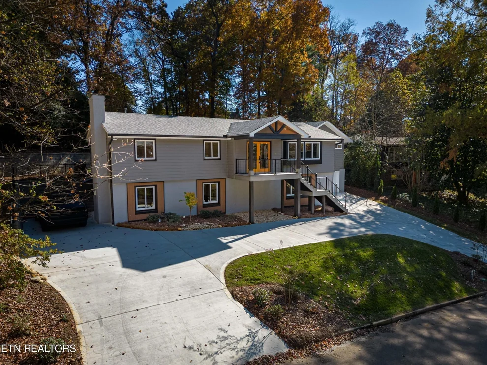 Unit for sale at 4018 SW Hiawatha Drive, Knoxville, TN 37919