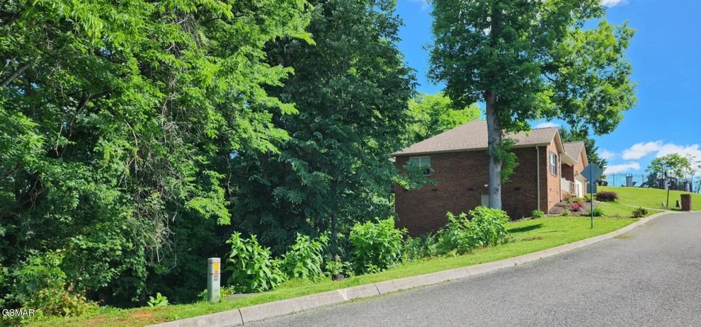 Unit for sale at 9 Maggie Mack Ln, Sevierville, TN 37862