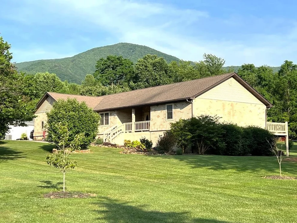 Unit for sale at 3510 Deer Field Circle, Sevierville, TN 37862