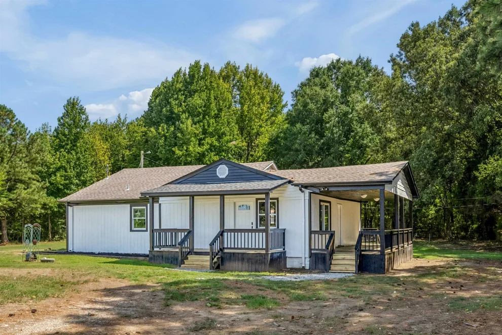 Unit for sale at 13301 GOODMAN RD, Horn Lake, MS 38637