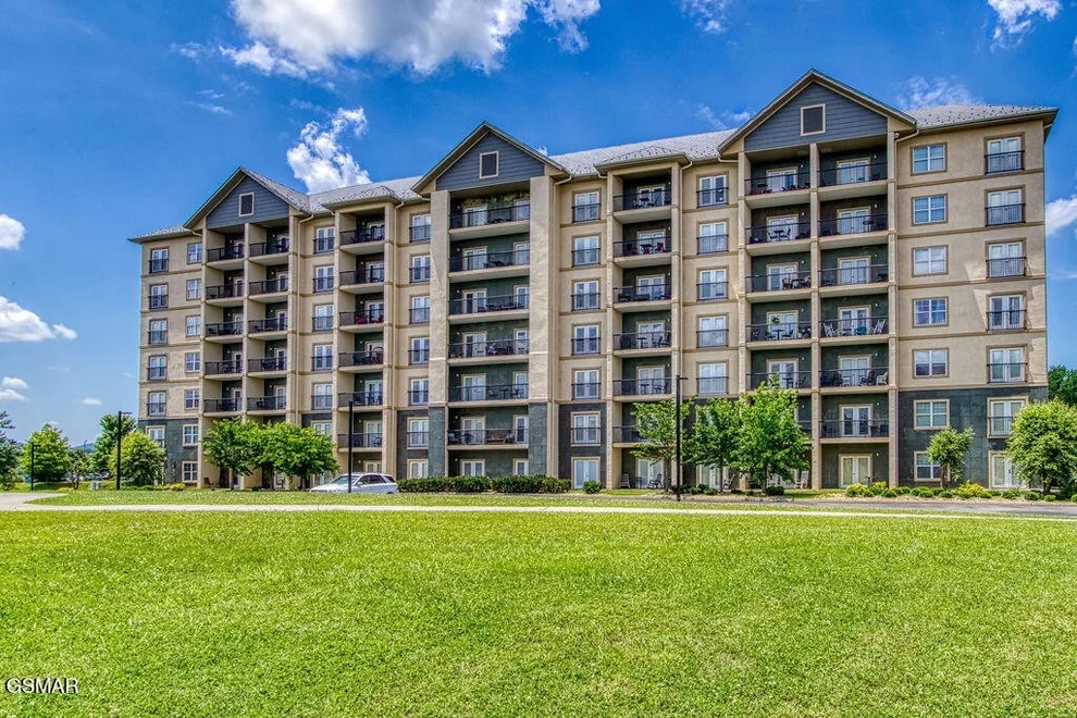 Unit for sale at 124 Plaza Dr, Pigeon Forge, TN 37863