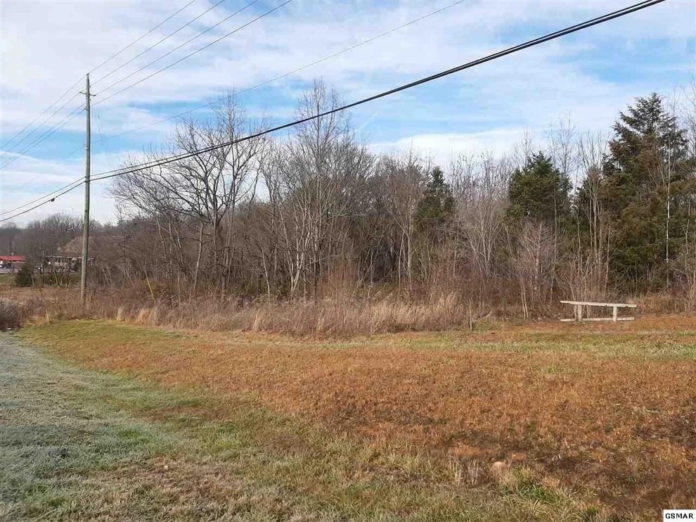 Unit for sale at 7827 Lamar Alexander Parkway, Townsend, TN 37882