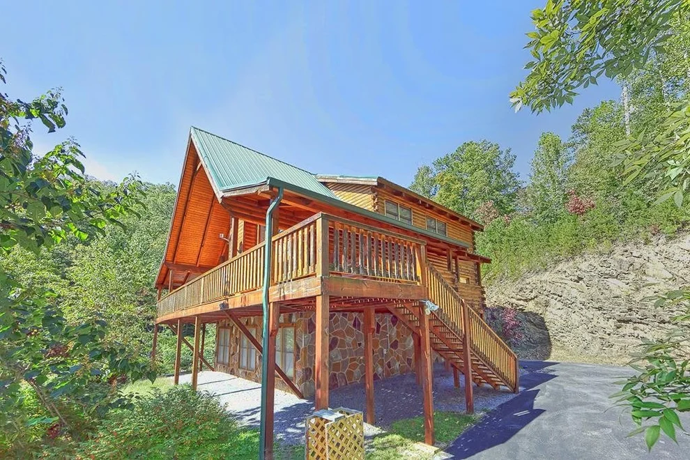 Unit for sale at 817 Boone Acres Lane, Pigeon Forge, TN 37863