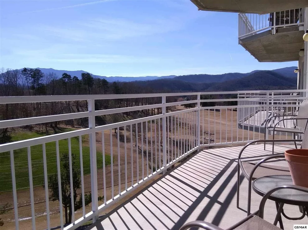 Unit for sale at 503 Dollywood Lane, Pigeon Forge, TN 37863