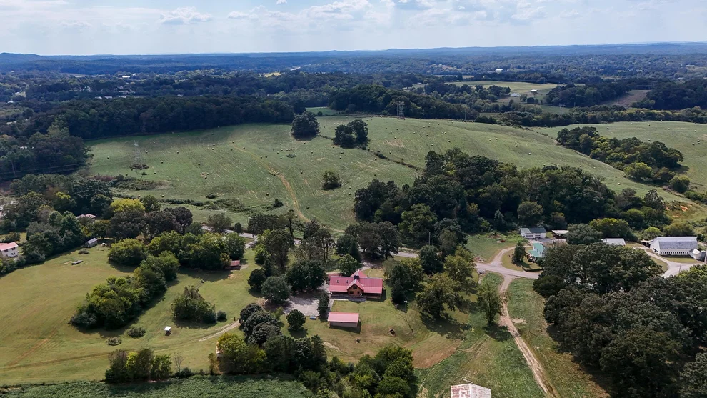 Unit for sale at 388 Patty Road, Benton, TN 37307