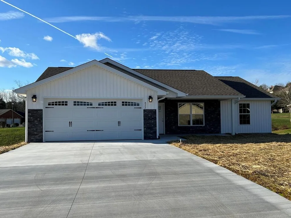 Unit for sale at 822 Brooklyn Springs Court, Sevierville, TN 37862