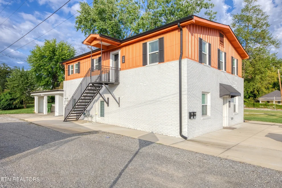 Unit for sale at 107 N Everett High Rd, Maryville, TN 37804