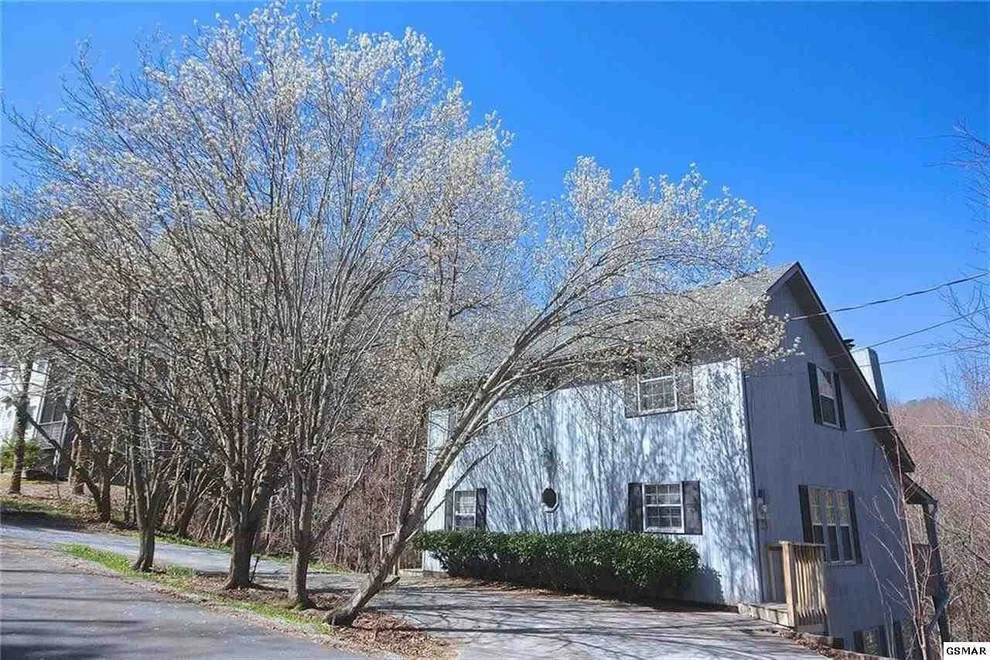 Unit for sale at 733 Pinecrest Drive, Gatlinburg, TN 37738