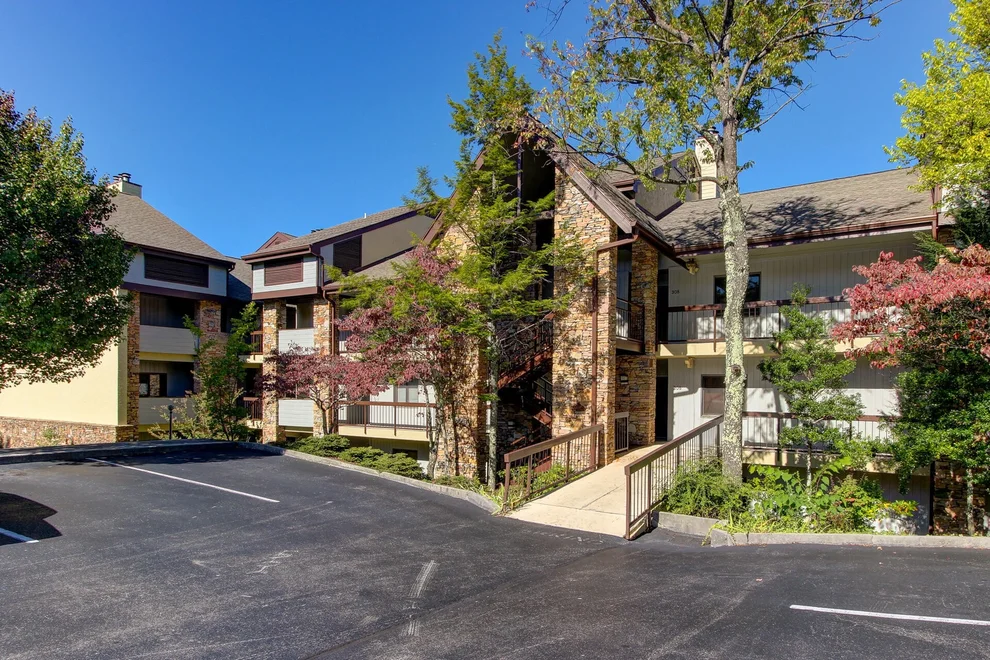 Unit for sale at 1130 Ski View Drive, Gatlinburg, TN 37738