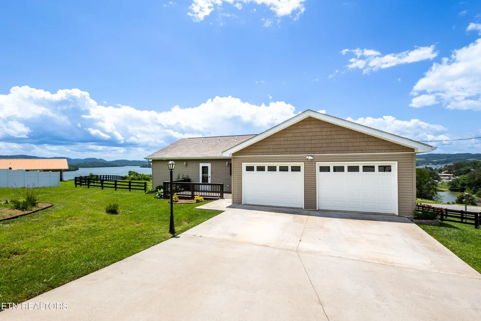 Unit for sale at 143 Sunset Lane, Bean Station, TN 37708