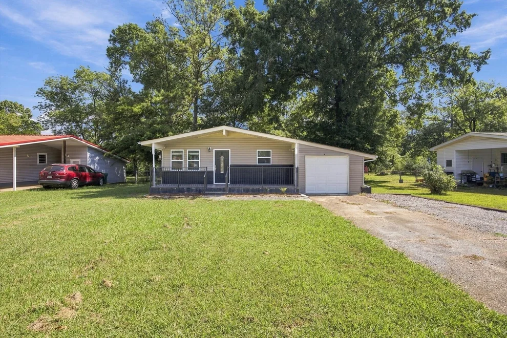 Unit for sale at 13 Stovall Street, Fort Oglethorpe, GA 30742