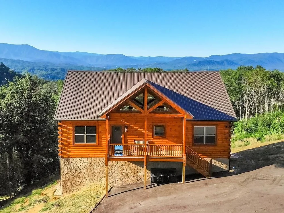 Unit for sale at 2013 Starr Crest Drive, Sevierville, TN 37876