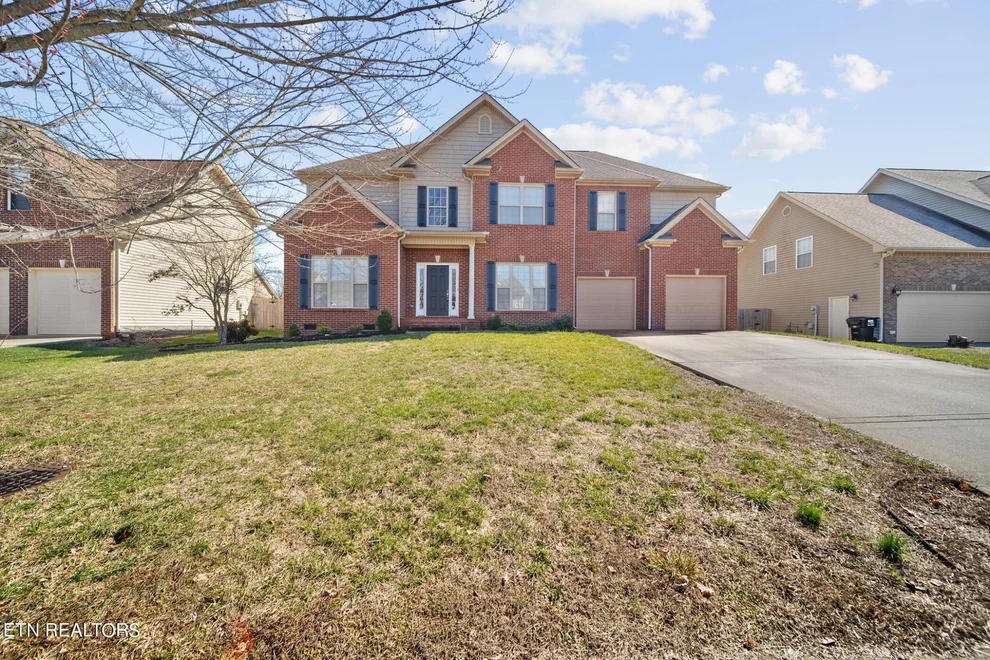 Unit for sale at 10334 Clover Ridge Lane, Knoxville, TN 37931