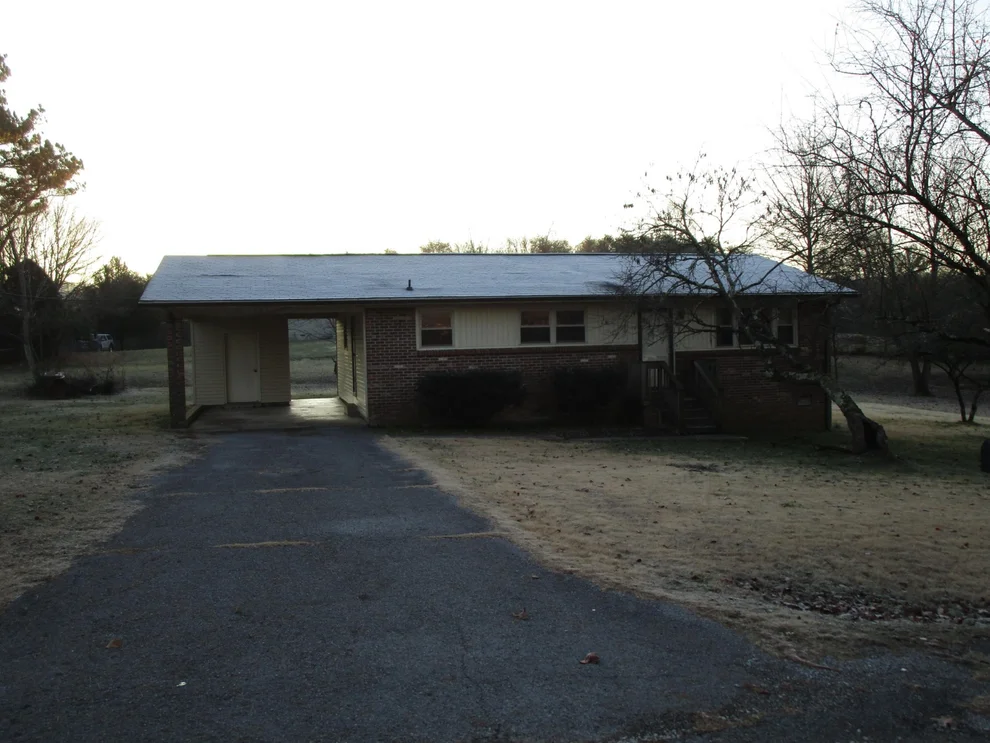 Unit for sale at 213 First St, Rockwood, TN 37854