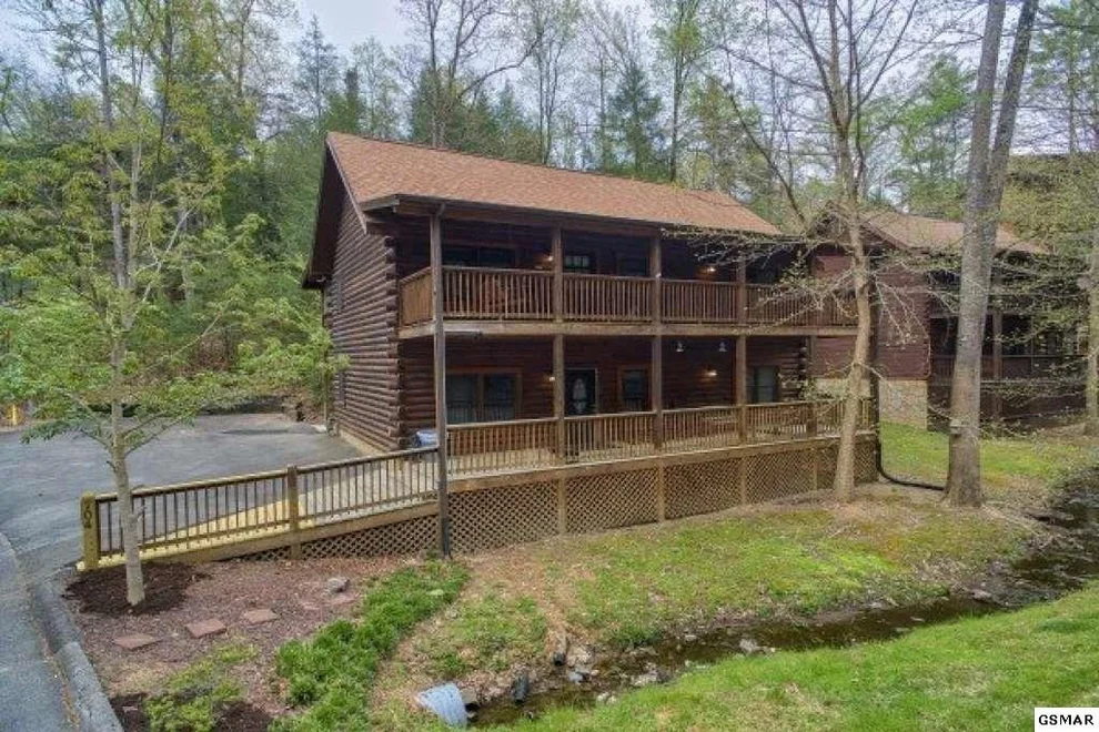 Unit for sale at 704 Gray Hawk Way, Pigeon Forge, TN 37863