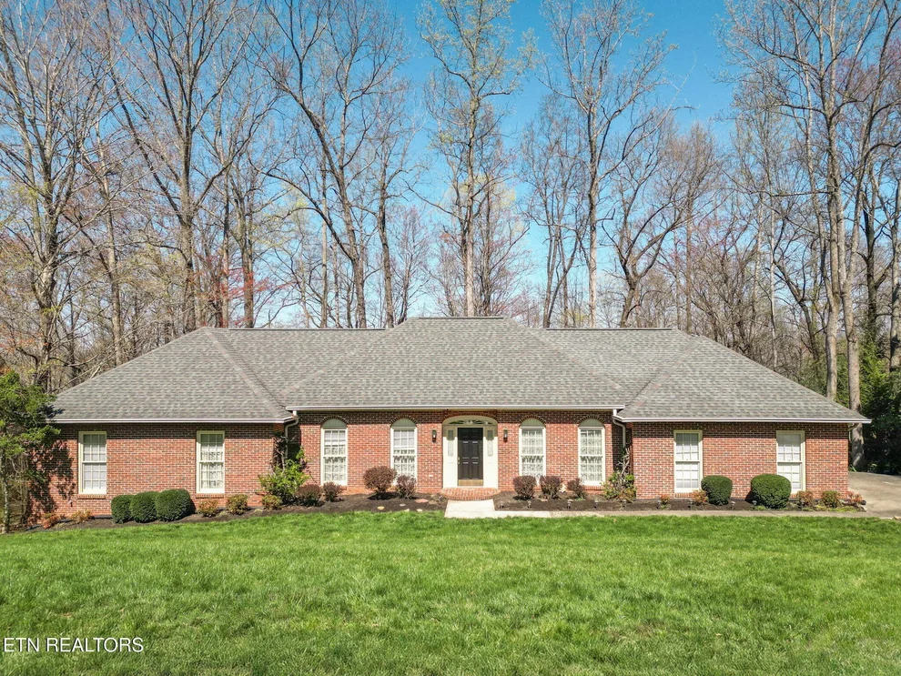 Unit for sale at 182 Whippoorwill Drive, Oak Ridge, TN 37830