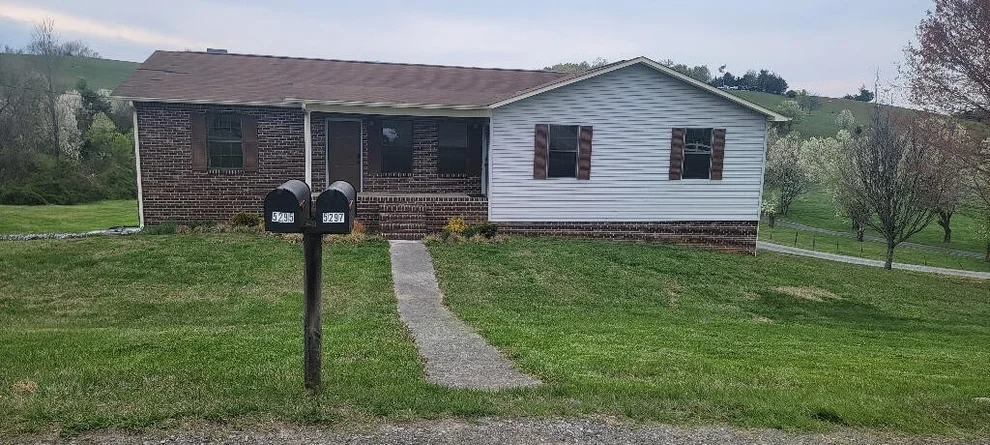Unit for sale at 5297 Stuffel Road, Morristown, TN 37814