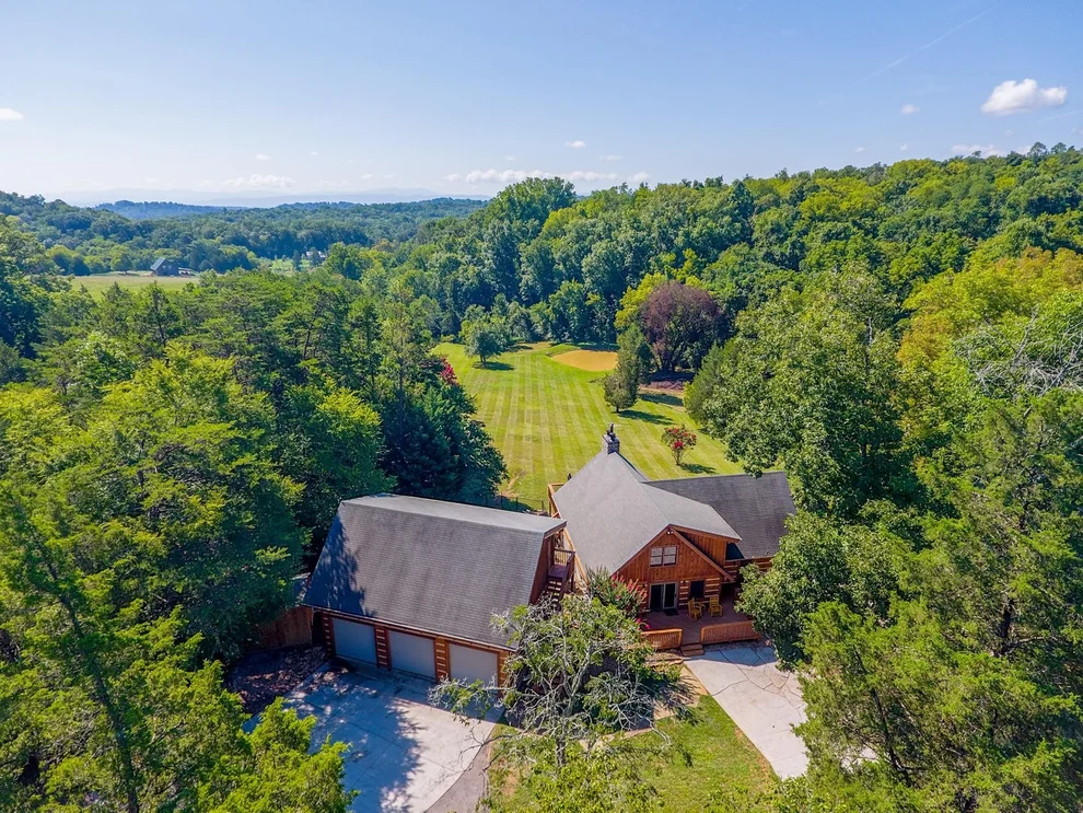 Unit for sale at 3611 Rocky Knob Lane, Louisville, TN 37777