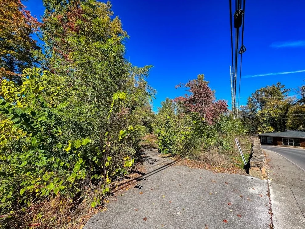 Unit for sale at 604 CHEROKEE ORCHARD Road, Gatlinburg, TN 37738