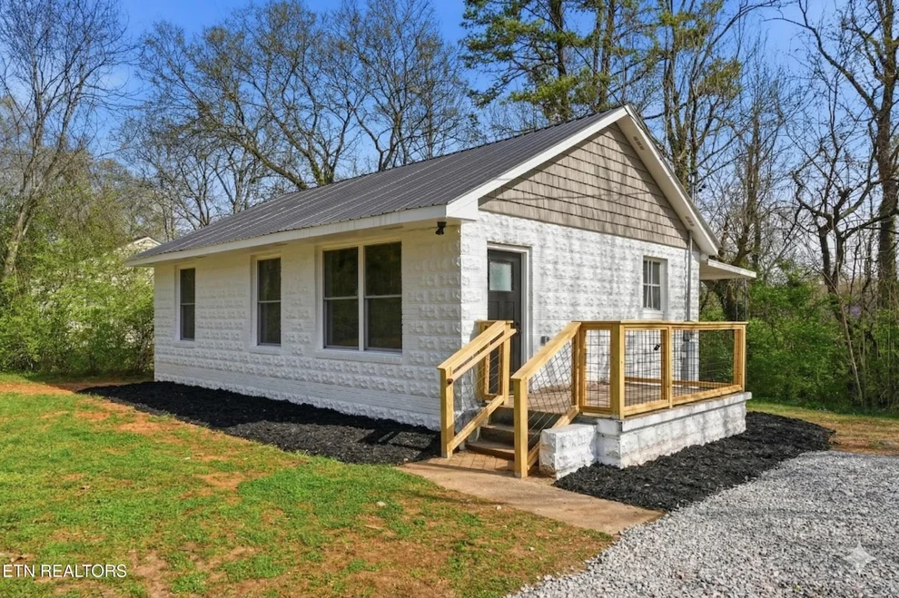 Unit for sale at 1304 Yellowstone Rd, Knoxville, TN 37914