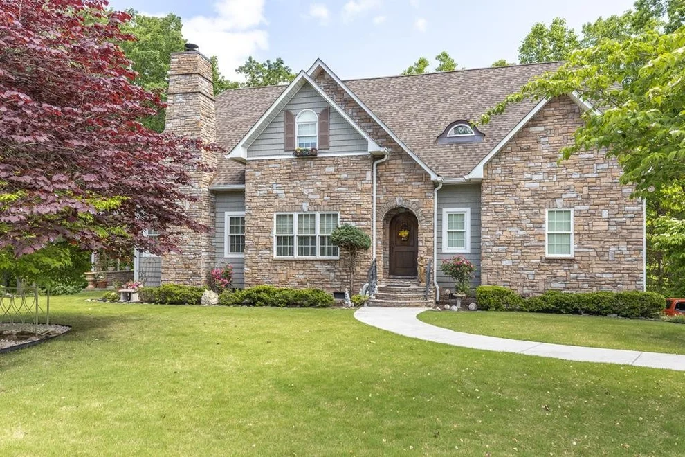 Unit for sale at 195 Cabot Lane, Rockwood, TN 37854