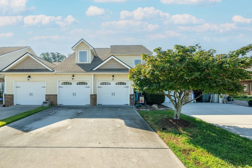 Unit for sale at 5388 Mandarin Circle, Hixson, TN 37343