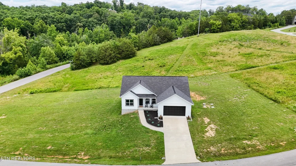 Unit for sale at 813 Clear Sail Way, Dandridge, TN 37725